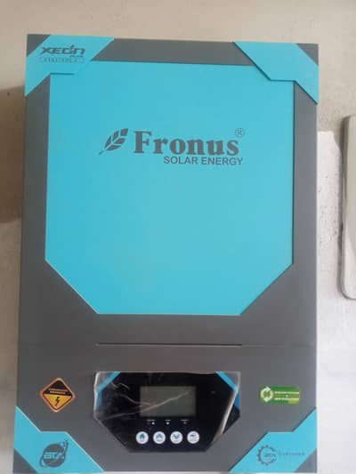 fronus 3 kw inverter like new without box not used