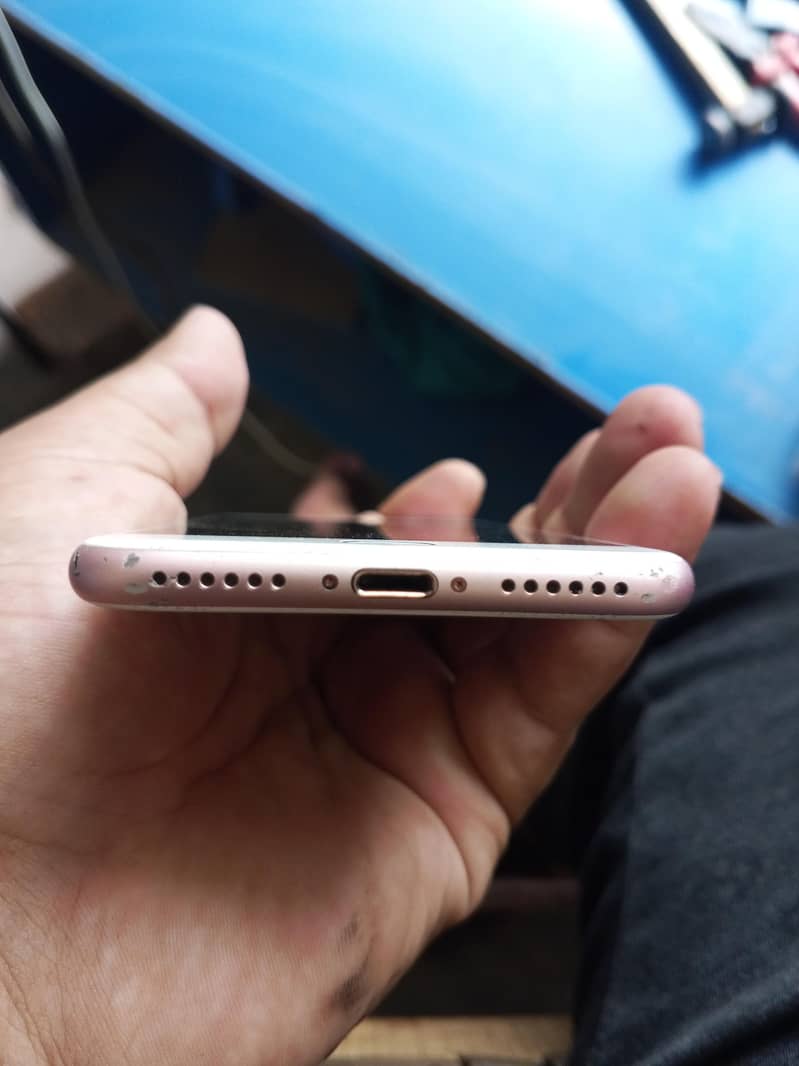 Apple iPhone 7 5