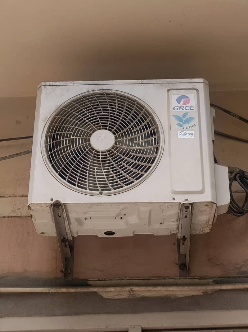 Gree 1 ton split AC 1