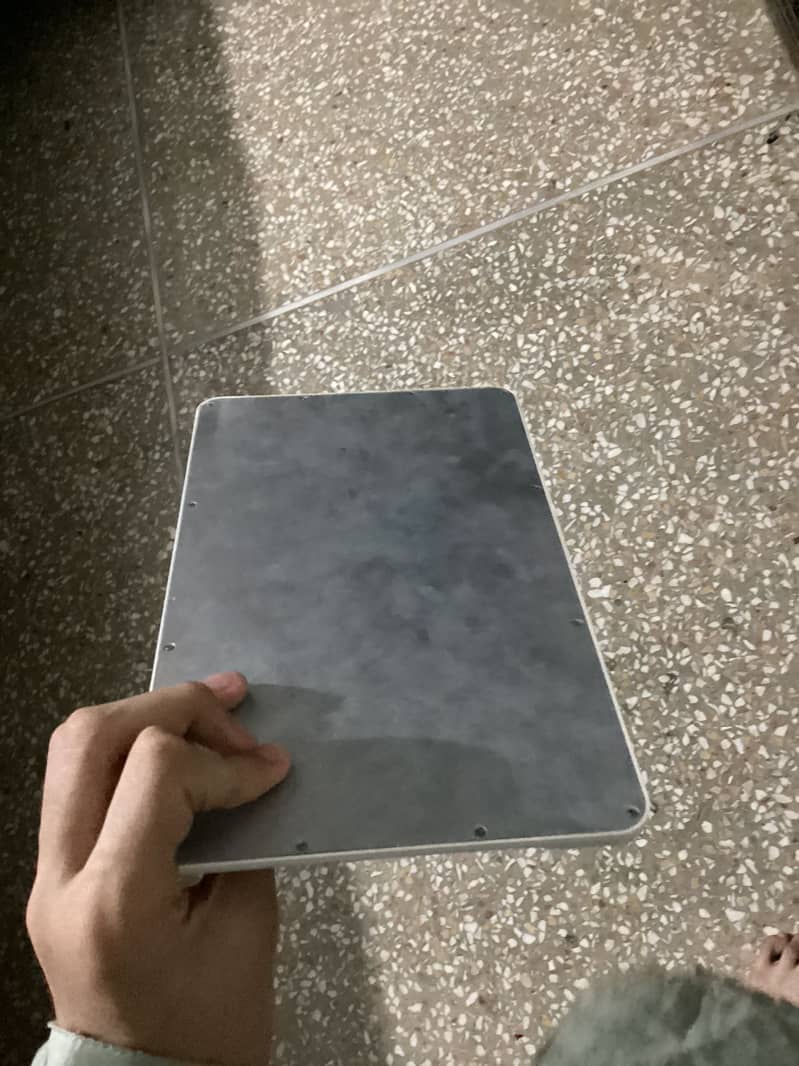 BLUETOOTH KEYBOARD 1