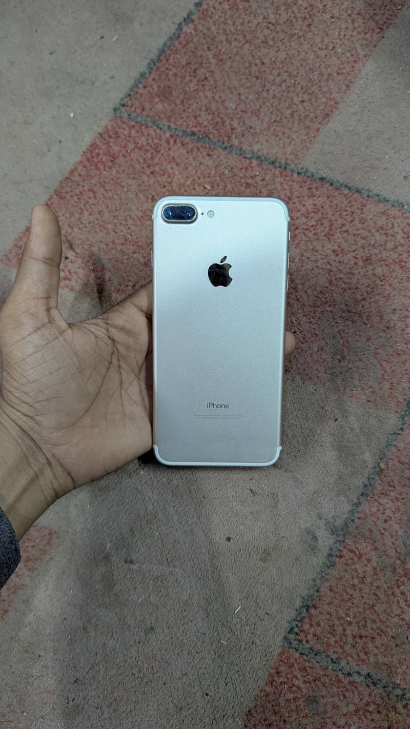Apple iPhone 7 Plus 0
