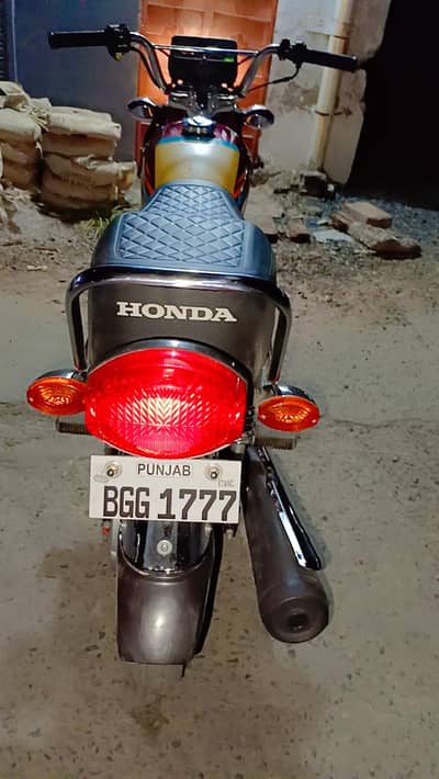 Honda 125 125cc all Punjab number all okay