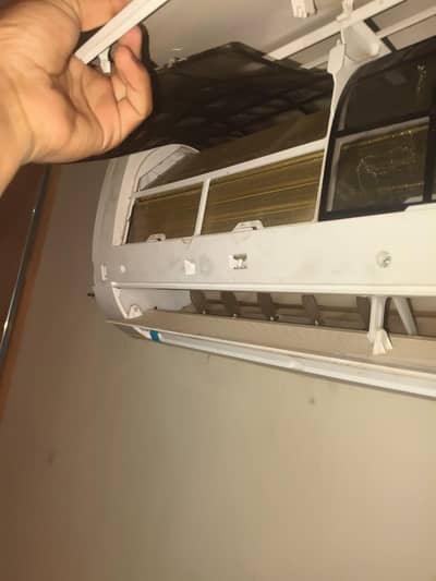 Haier 1 ton A. C