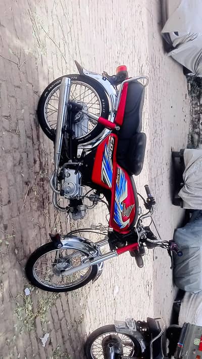 HONTA CD 70 BIKE