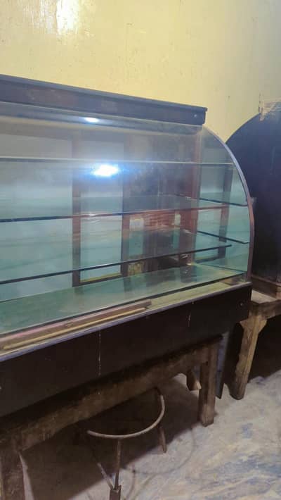 Bakery counter