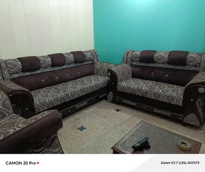 Beautiful Sofa Set for Sale