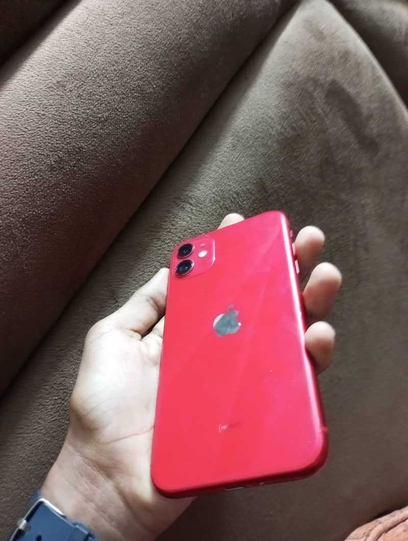 Apple iPhone 11 4