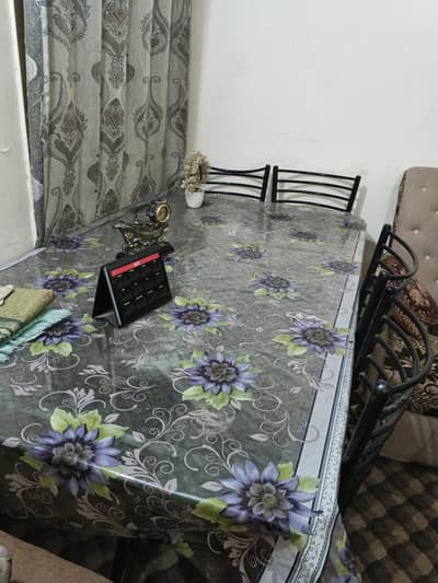 Dinning Table and Chairs