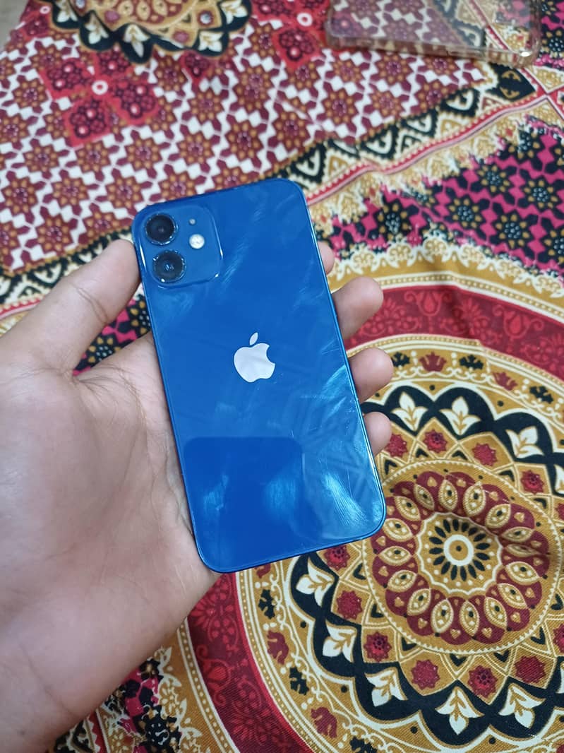 Apple iPhone 12 mini 0