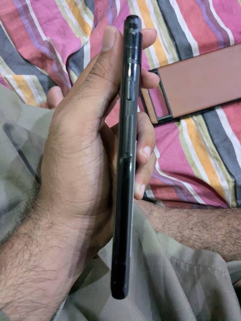 Google Pixel 6a 5