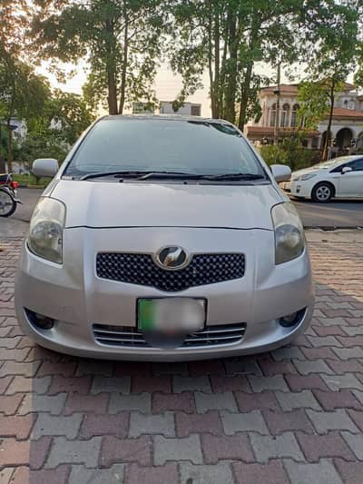 Toyota vitz model 2007 imp/reg 2012 in excellent condition