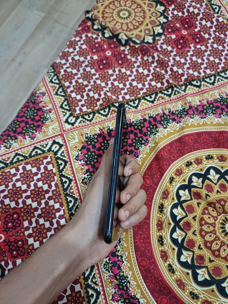 Apple iPhone 7 Plus 3