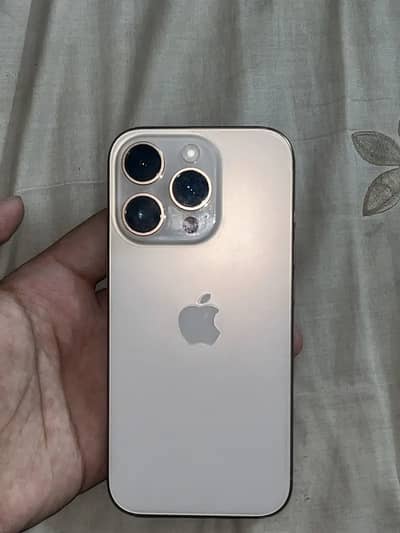 iPhone 16 Pro jv