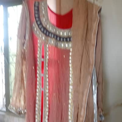 hand made dresses reasonable price is available