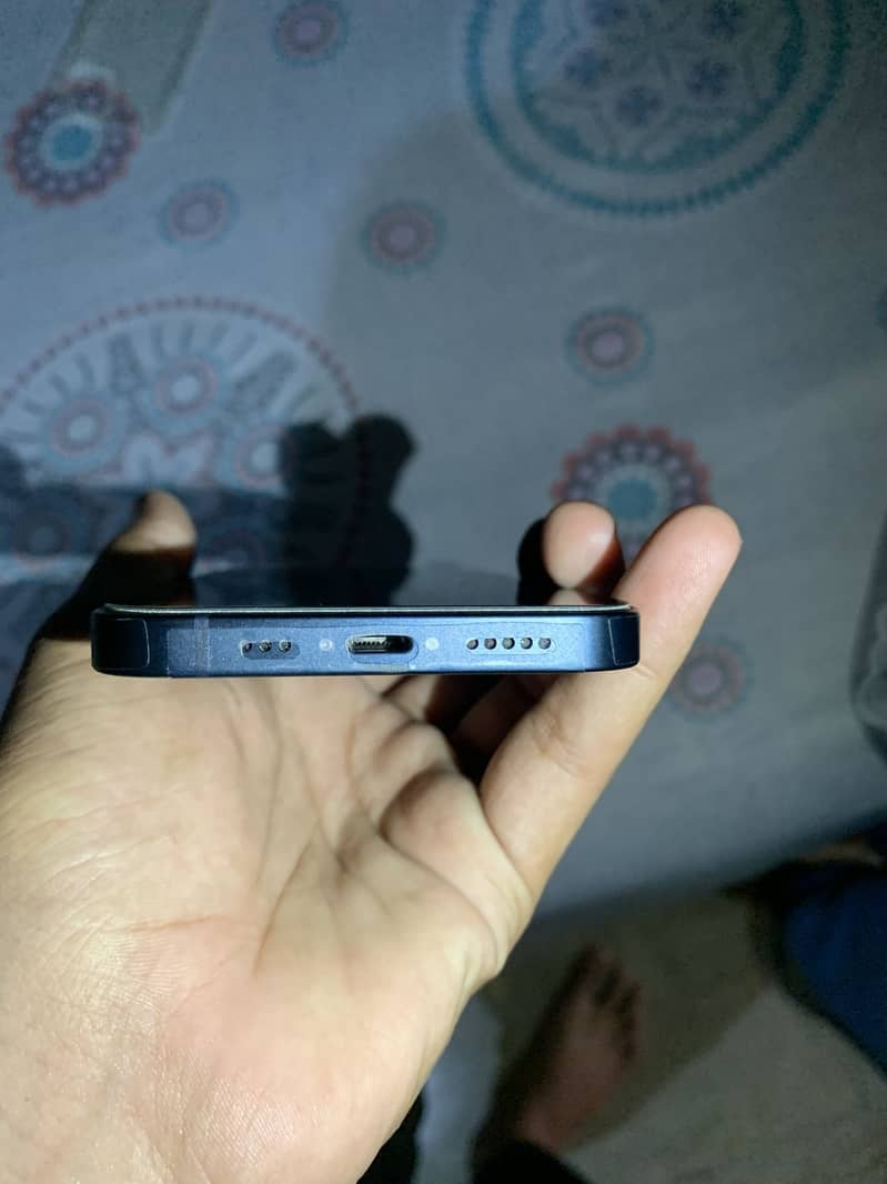 IPhone 13 9