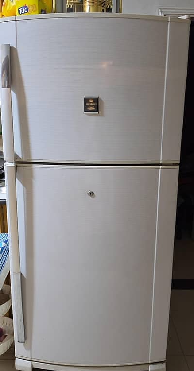Dawlance full size fridge nwer repaird Haier Pel Orient Refrigeratogr