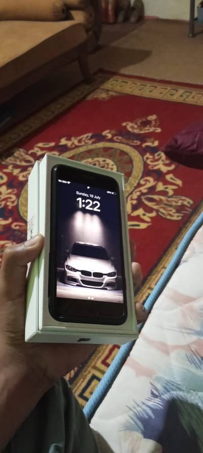 Apple iPhone SE 3 10/10 waterpack