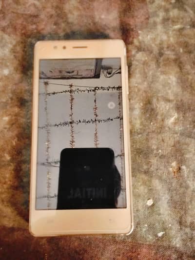 QMobile i8i Pro