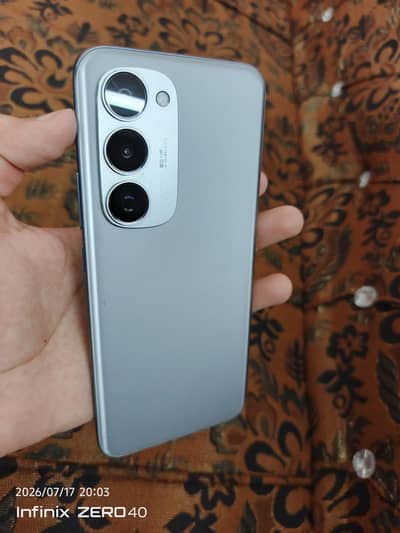 techno spark 40 pro Plus 8GB RAM 256 GB storage