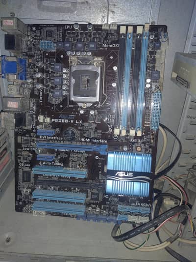 Assus P8Z68-V LX motherboard