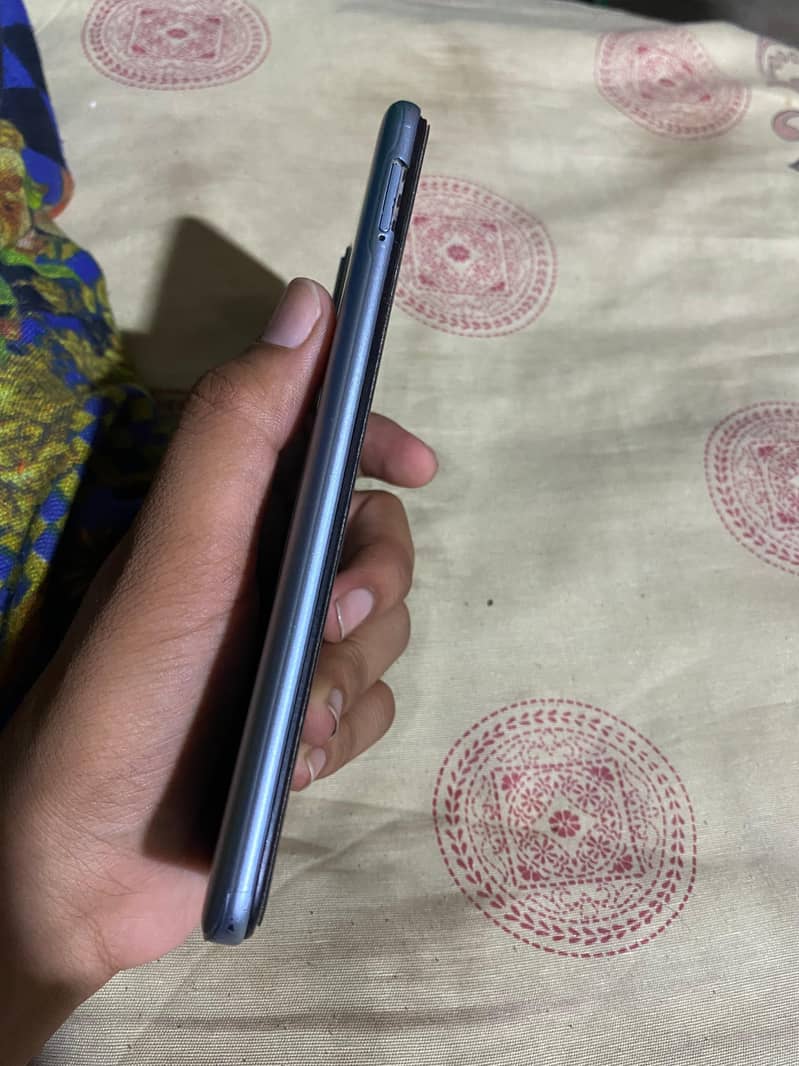Tecno Camon 17 13