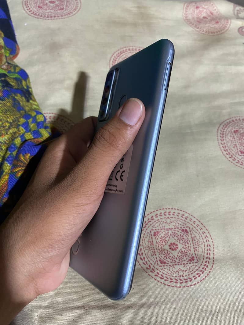 Tecno Camon 17 14