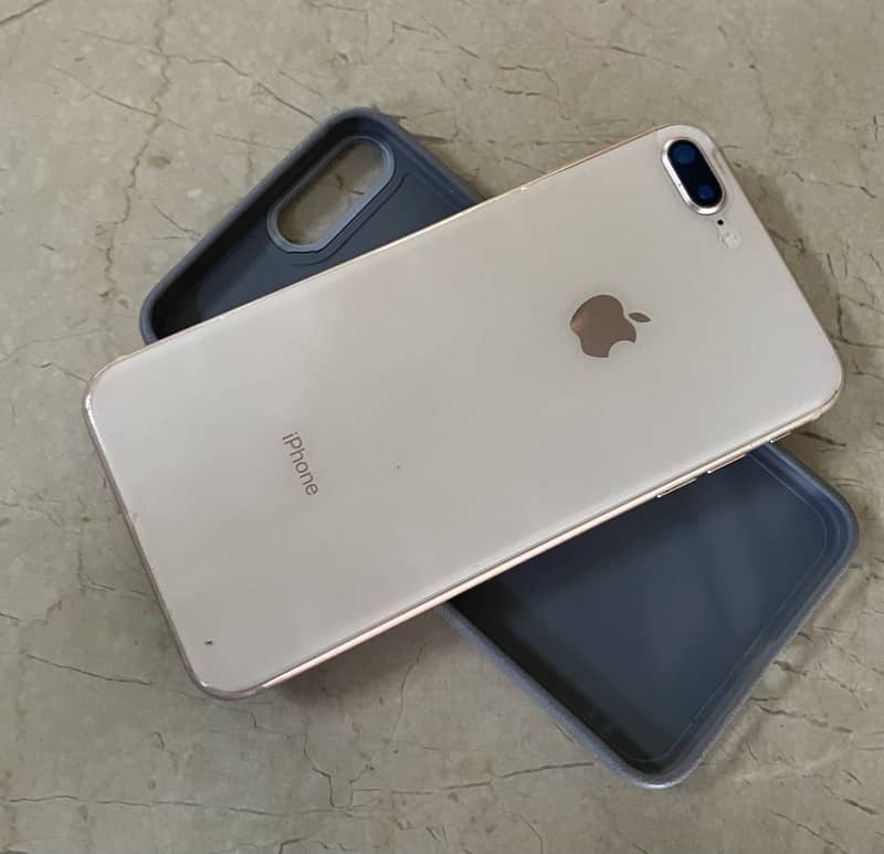Apple iPhone 8 Plus 0