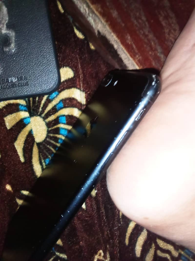 Apple iPhone 7 Plus 4