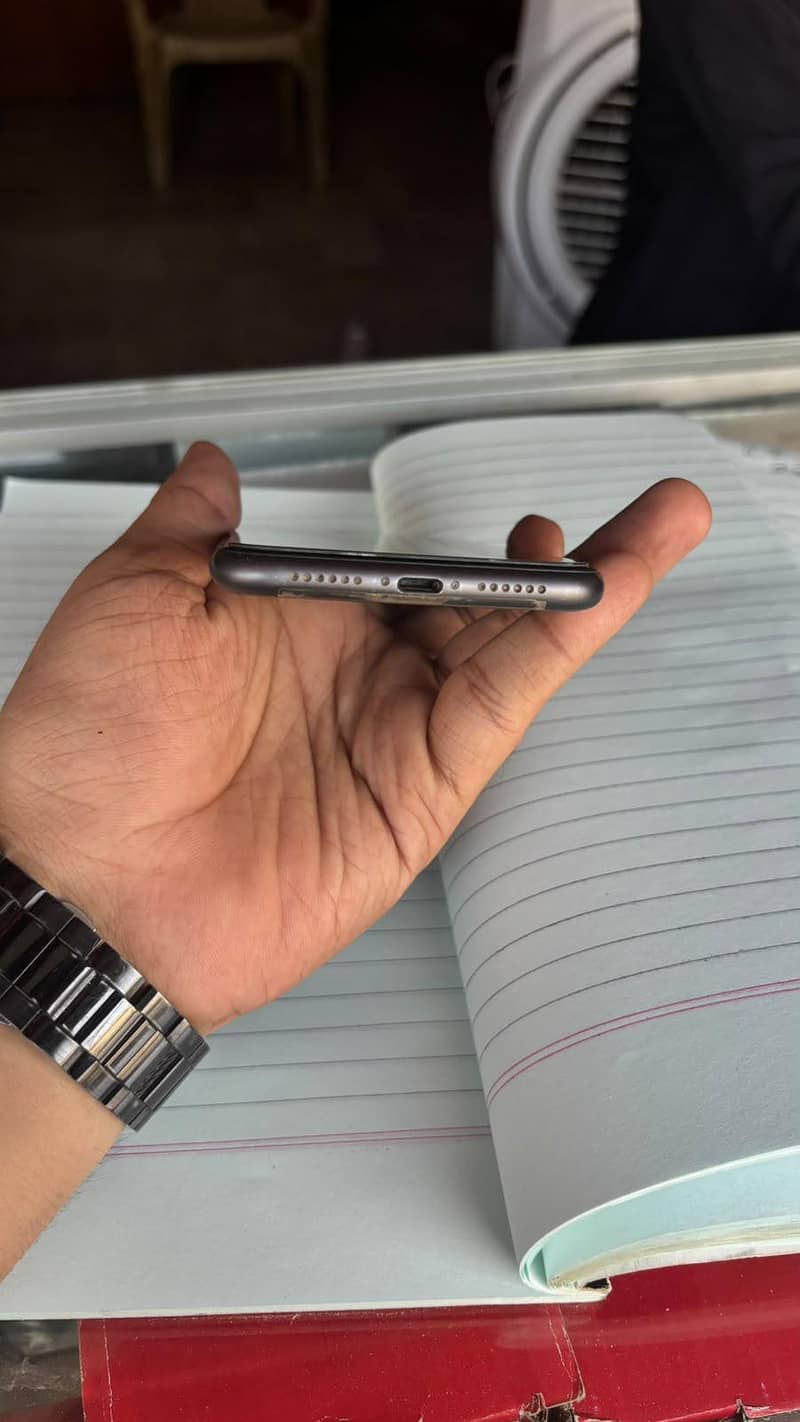 Apple iPhone 11 1