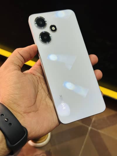 Infinix Hot 30 Play