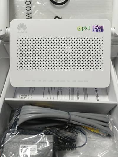 Huawei HG8141V5 Dual-Band GPON Fiber ONT Router – Like New Condition