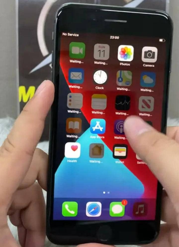 Apple iPhone 8 Plus 1