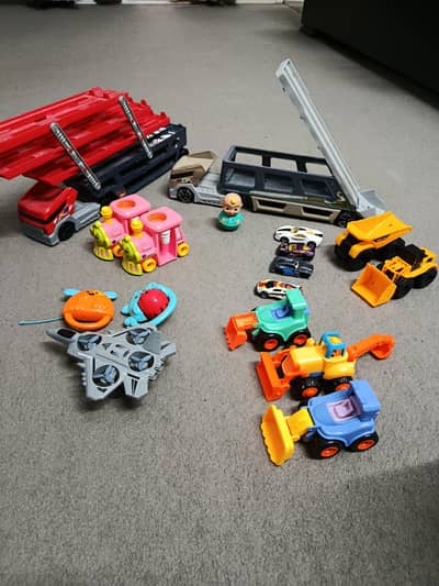 Contruction cars Hotweels Carrier truck