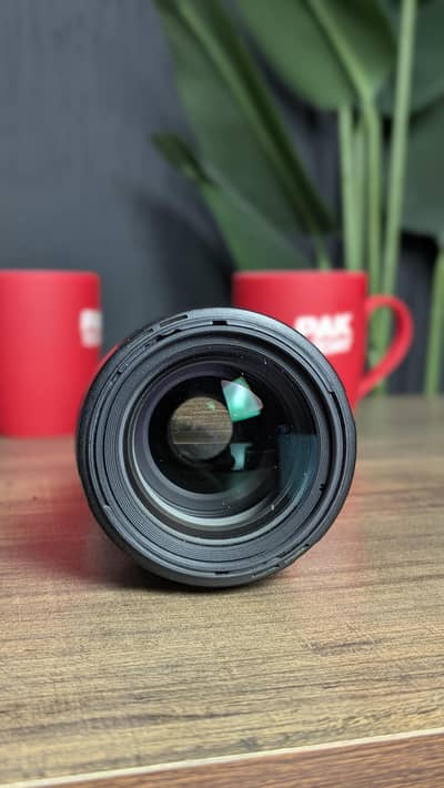 28 75 lense Canon mount