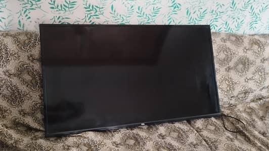 TCL lcd 40 inch for sale( not android)