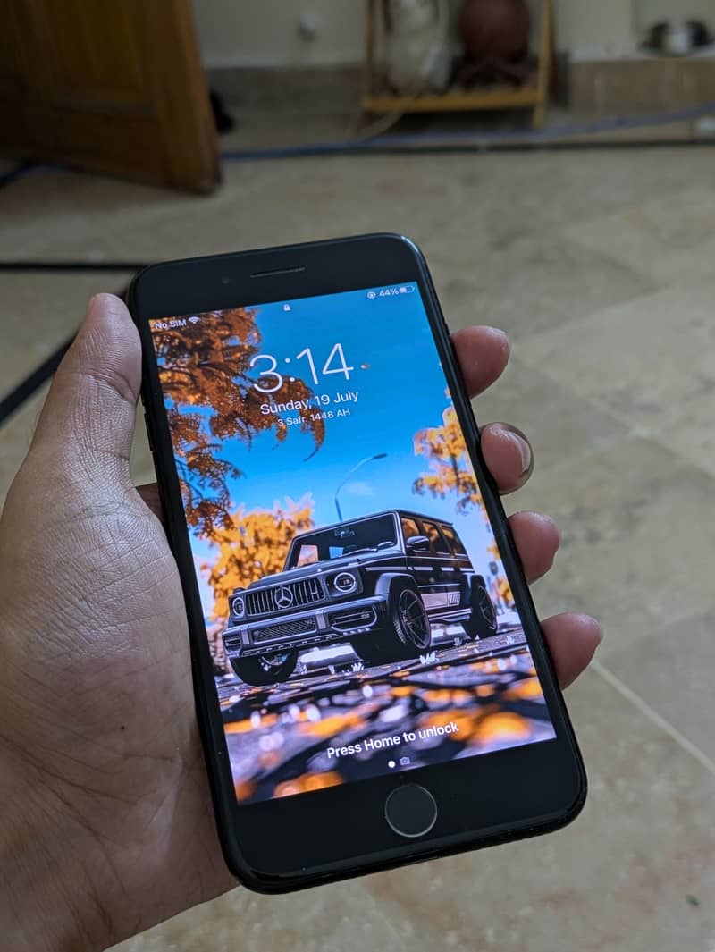 Apple iPhone 7 Plus 2