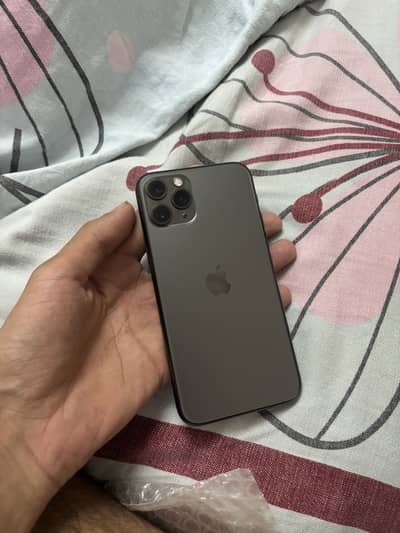 Apple iPhone 11 Pro 256GB factory unlock waterpack