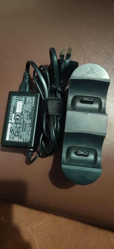 PS4 dual shock 4 controller charging pad.