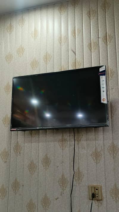 LED 32INCH 10/10 ok