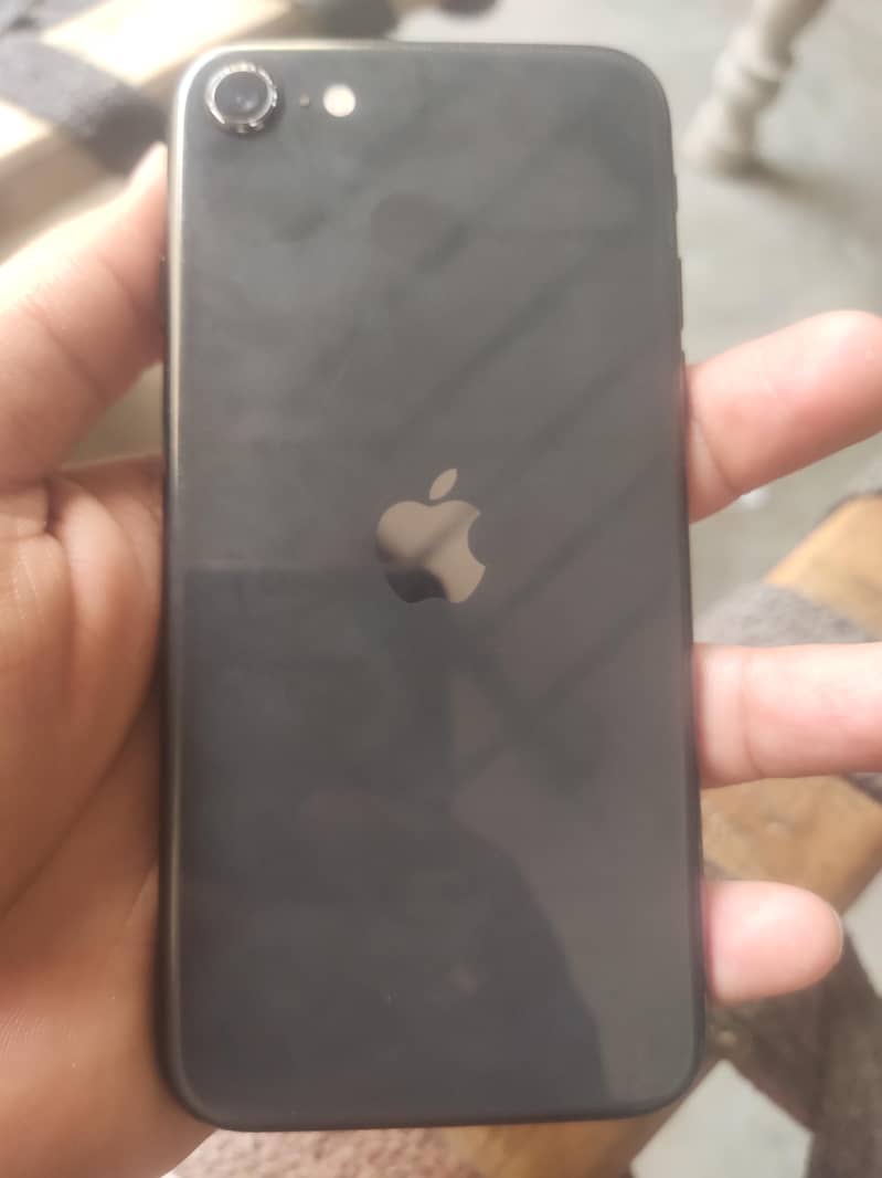 Apple iPhone SE 3