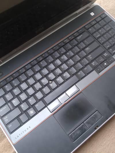 Dell Latitude Laptop – Not Powering On – For Parts or Repair