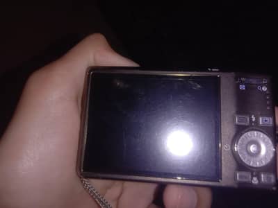 URGENT SALE Nikon COOLPIX S700 Full Set - 13000 - Karachi