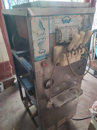 DUBBLE flavour ICE CREAM MACHINE