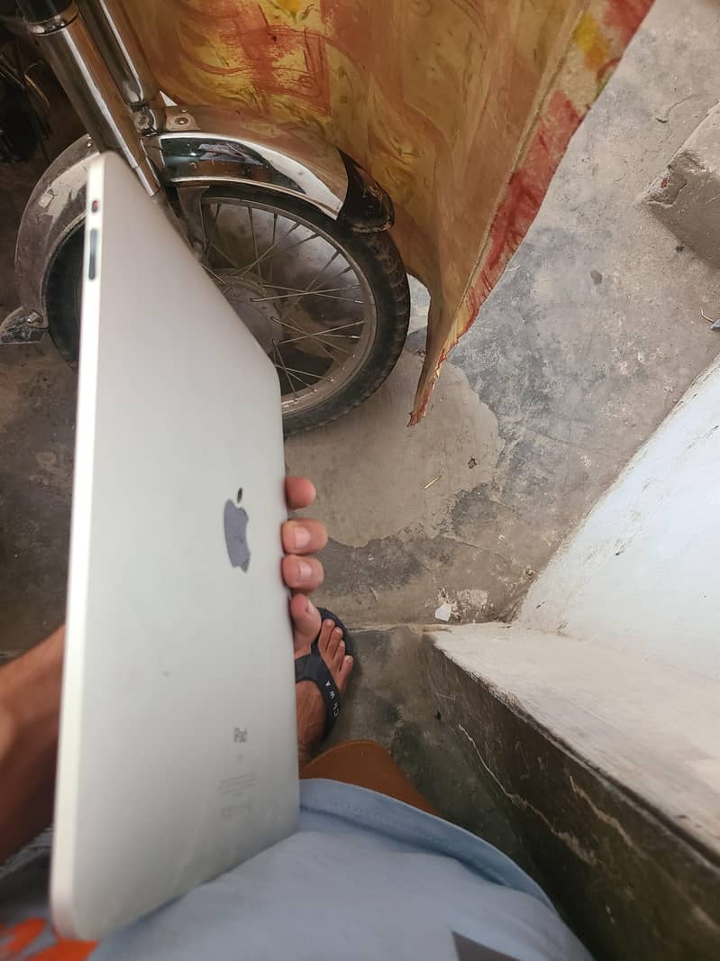 iPhone iPad 0