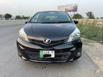 Toyota Vitz 2013