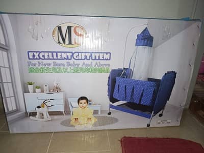 new born baby cot for sale