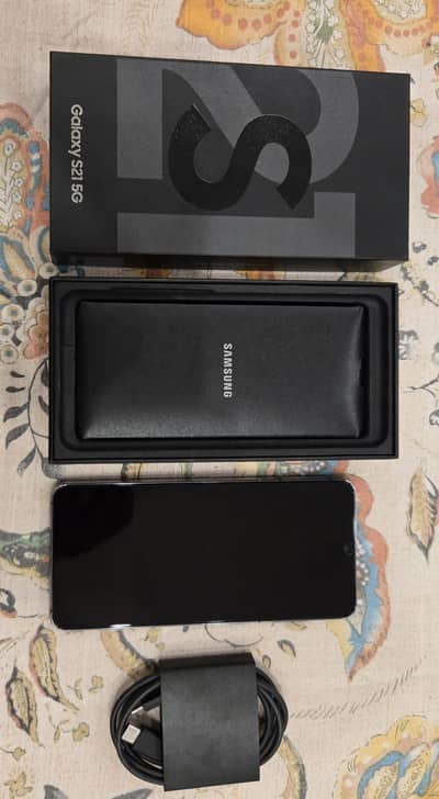 Samsung Mobile S21 with Box