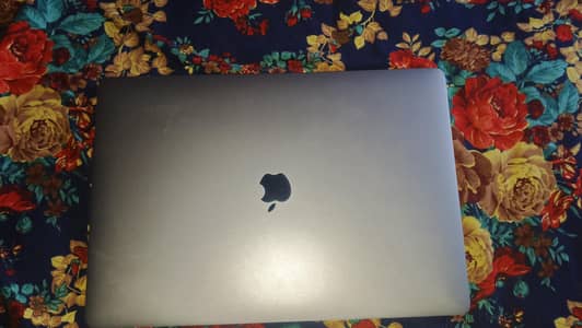 MacBook pro core I9 2019 16inches