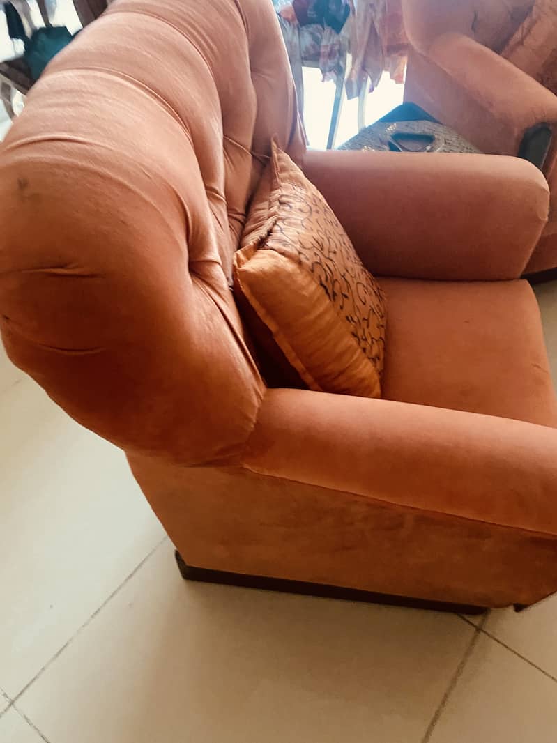 2xsingle sofas 1