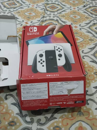 Selling jailbroken Nintendo switch oled. read description